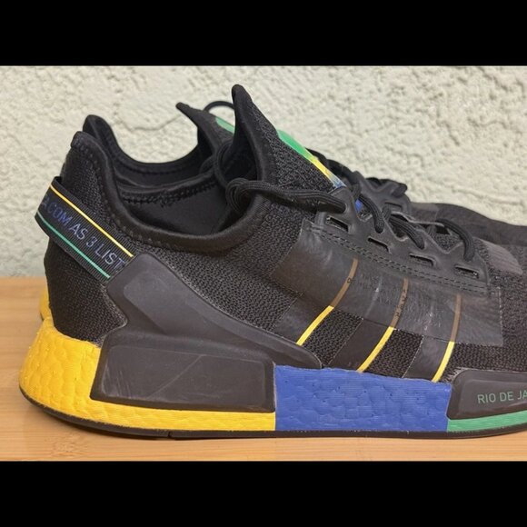 Size 11.5 - Adidas NMD R1 V2 Rio De Janeiro Athletic‎ Running Shoes FY1255 Men’s - Picture 3 of 12